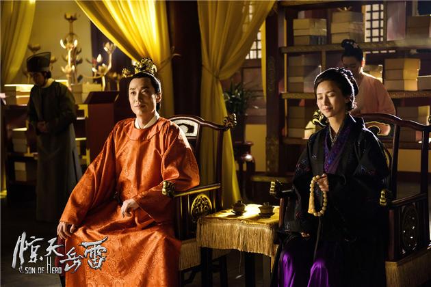 翁虹饰马浚伟的母后