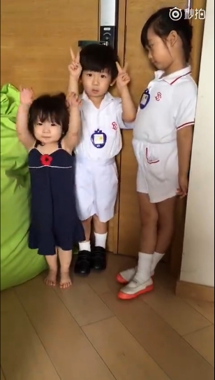 陈浩民三个孩子又唱又跳