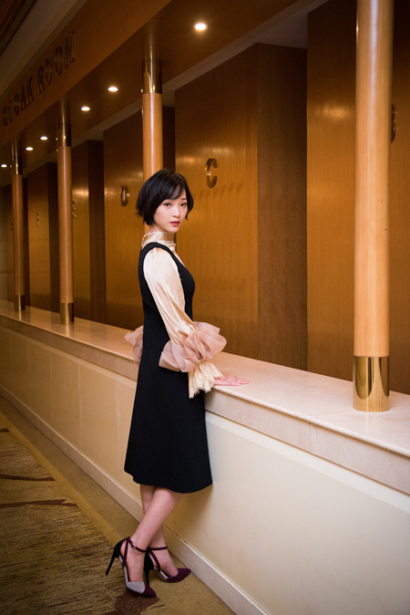 何杜娟元气短发