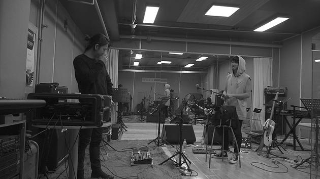 白举纲新专首唱会9日举行 假期排练不停|白