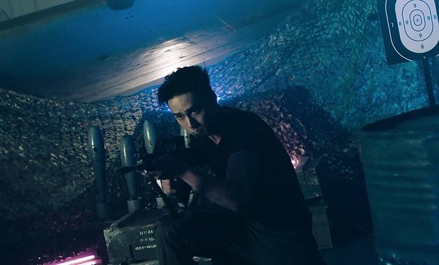 《真男》蒋劲夫扛枪man爆 体力超强秀肌肉|蒋劲夫|真正男子汉|真男_新浪娱乐_新浪网