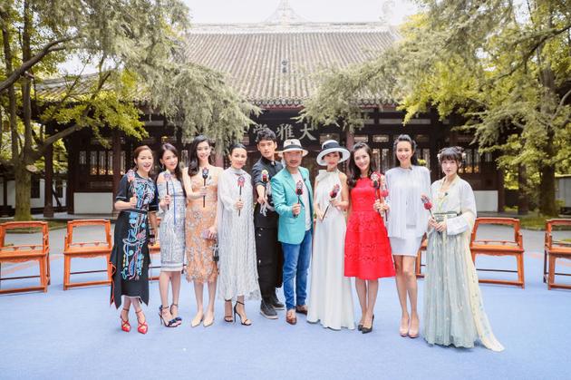 玩混搭 释放青春助力公益|湖南卫视|我们来了|全