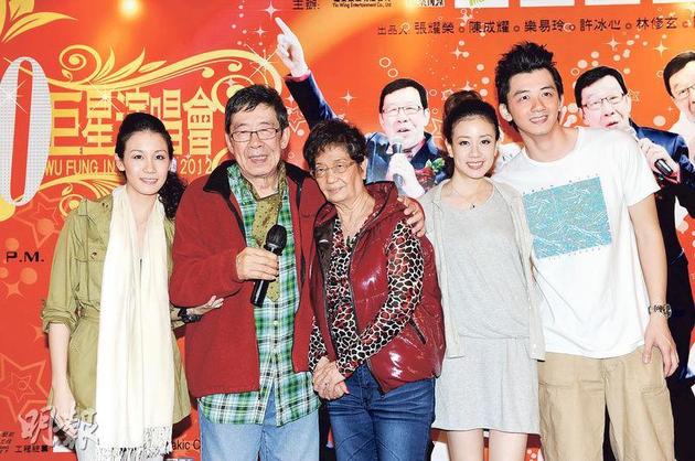 胡枫悲痛太太病逝夫妻恩爱59年儿孙满堂