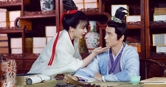 《回明》曝剧照 柳岩上手调戏蒋劲夫