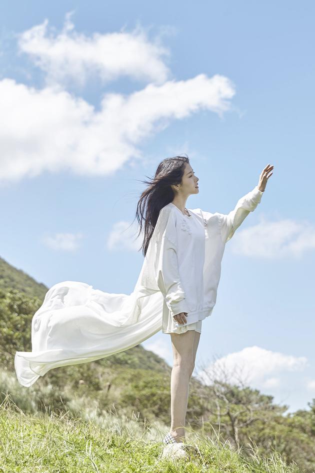 张碧晨新专首波主打《童梦》