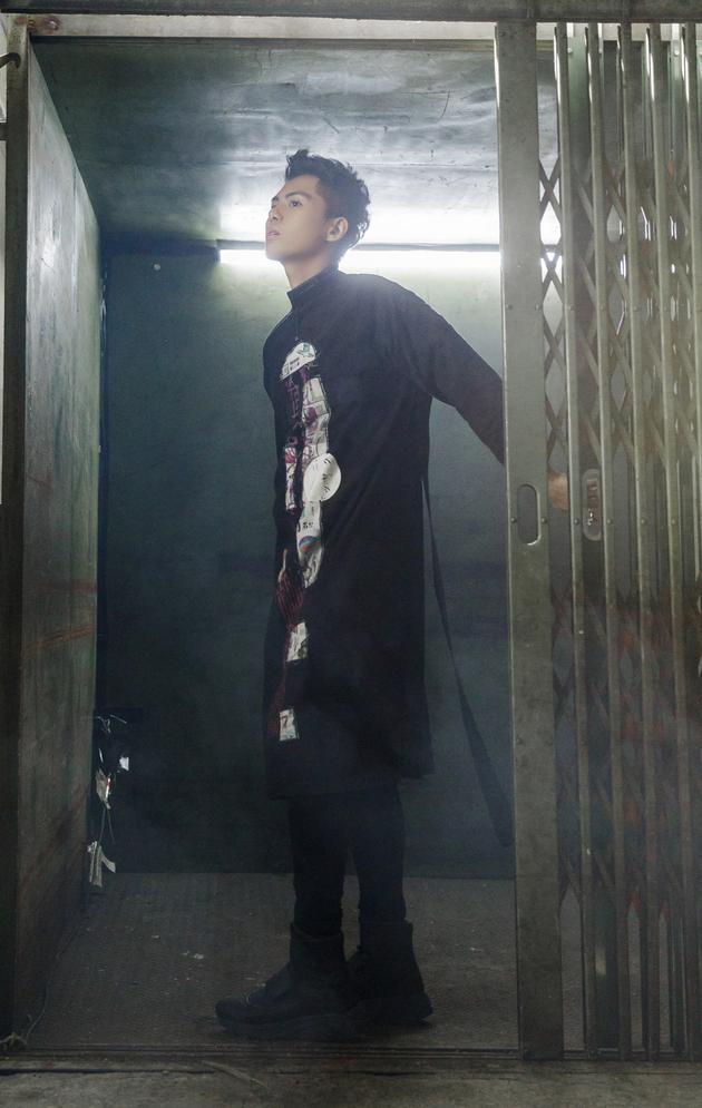 孙子涵《一刀未剪》MV上线