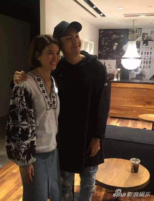 《一年级》袁咏仪秒变陈伟霆迷妹