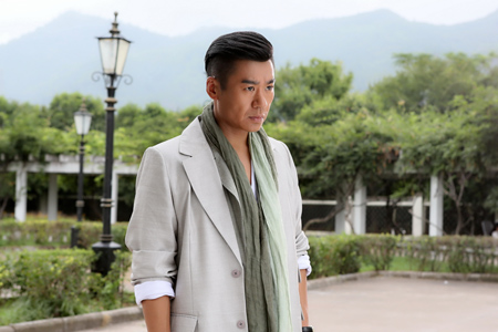 《伏击》硬汉徐佳武技了得 舞技也不差