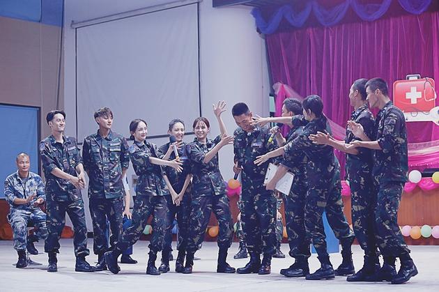 《真男2》联谊会变相亲会 刘队长获表白|杨幂|