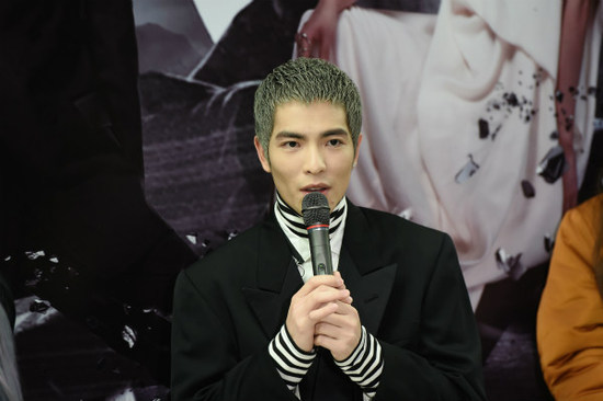 变身情歌王?《声音》萧敬腾这次认真了|萧敬腾
