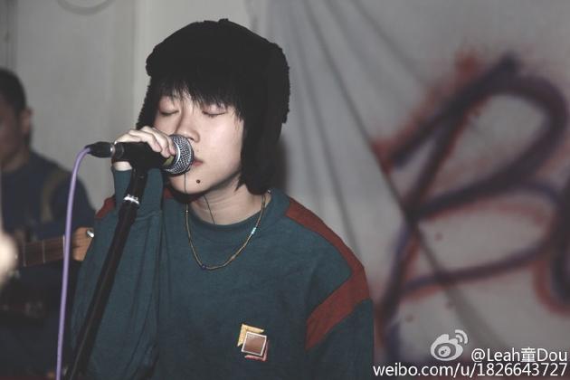 窦靖童感慨金马:给前辈听听我们玩的 挺好|微博