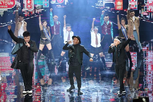 南征北战金马奖献唱《萨瓦迪卡》助阵