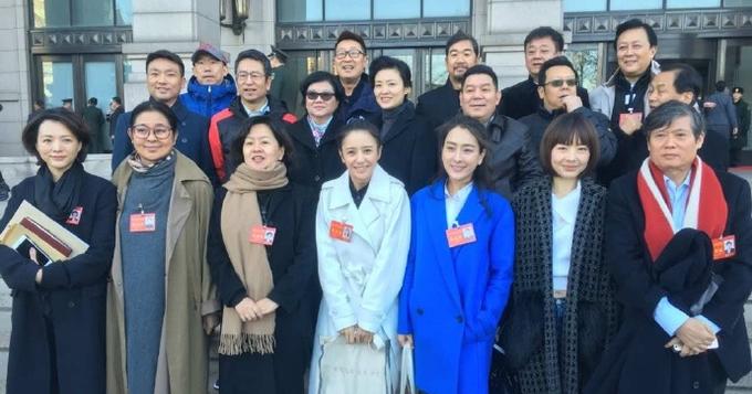 最强电视人！董卿周涛倪萍鲁豫朱军等合影