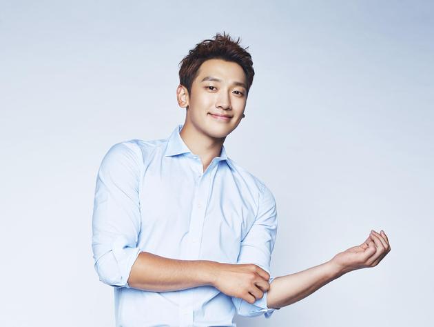 Rain赴英参加颁奖礼 成亚洲首位受邀明星|Rain|韩国艺人|时尚颁奖礼_新浪娱乐_新浪网