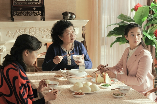 黄巾倚《木兰妈妈》出演乖乖女惹人怜爱|陈小