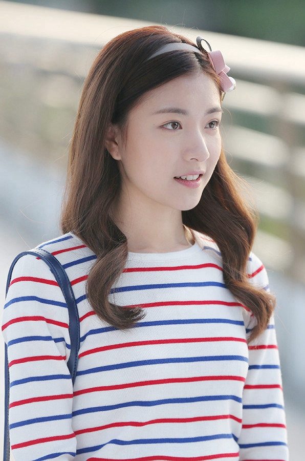 小小蕾演绎麻雀公主