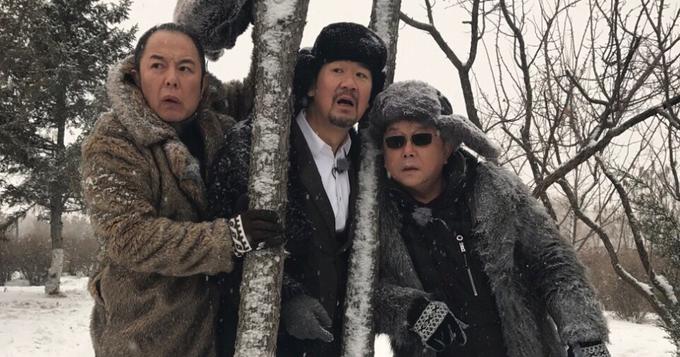 纪晓岚铁三角！张国立张铁林王刚再聚首 雪地玩耍似孩子