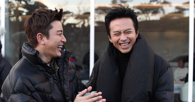 贾乃亮被曝爱“抽风” 邓超自认颜值担当