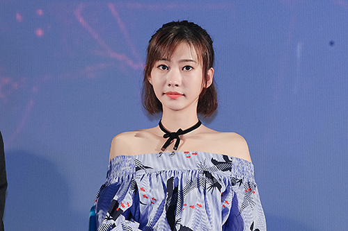 郭姝彤少年内衣照_时代少年团腹肌照
