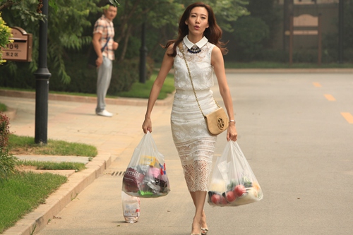 高露《私房钱》大尺度演绎败金娇妻反差萌|高