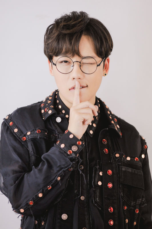 《快本》刘维性感舞蹈秀 唐嫣:看呆了|刘维|唐嫣|何炅_新浪娱乐_新浪网