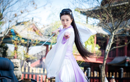 溪芮大变身 演绎时尚弄潮儿|李慧珍|迪丽热巴|极品家丁