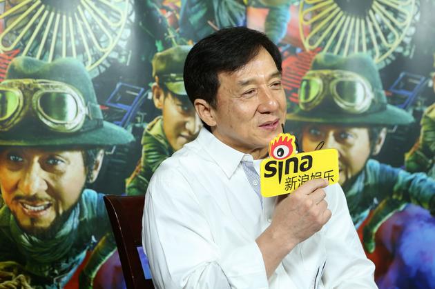 新浪娱乐对话成龙