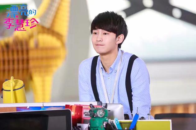 宋文作 漂亮的李慧珍