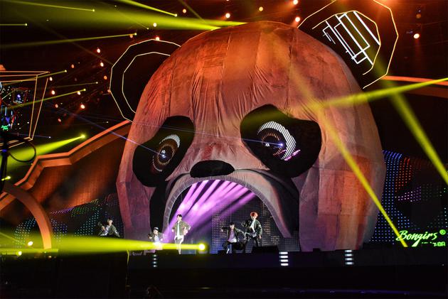 魏晨《不变》跨年首唱 演绎十年旅程 |魏晨|旅程