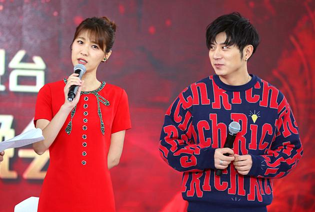 悦悦与高晓攀同台