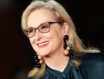 梅姨获金球奖终身成就奖