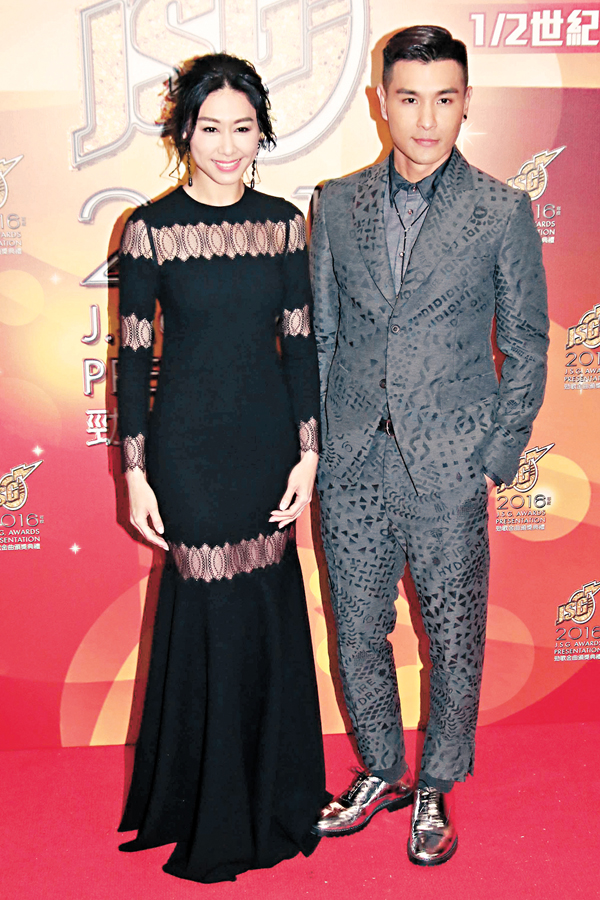 陈展鹏颁奖礼假唱 接受嘘声不怕再唱歌