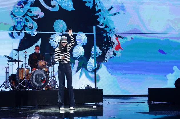 谭维维进行联排