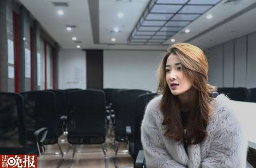 航班被猥亵事件女生