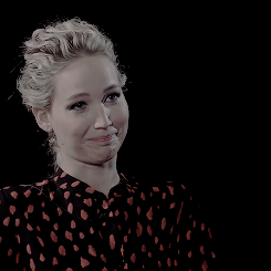 听到这，大表姐也笑喷了