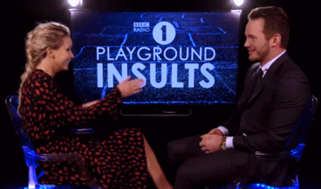 不过最后还是握握手，好朋友