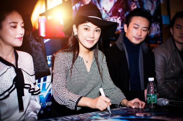 网大『最后通话』24小时点击量破270万 - 娱乐