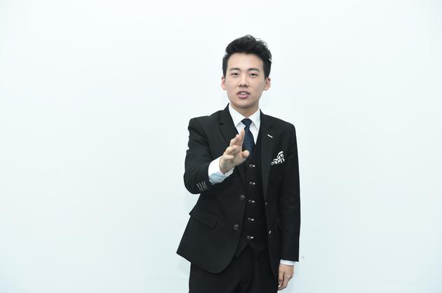 郭麒麟:老爸不怎么管我 现代人不讲义气