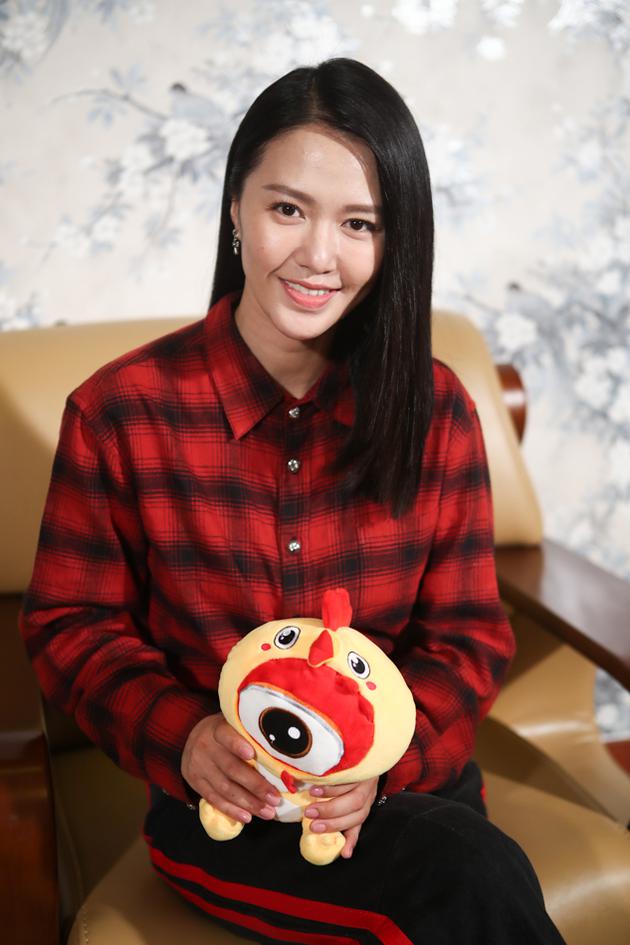 谭维维:与韩磊搭档放松 和未婚夫回家过年