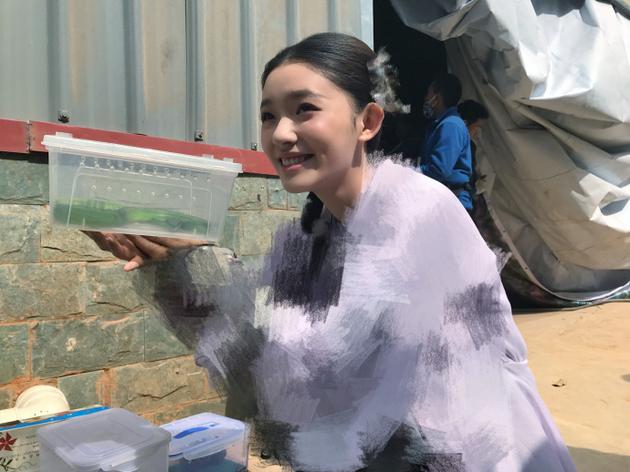 林允晒《斗破苍穹》片场照