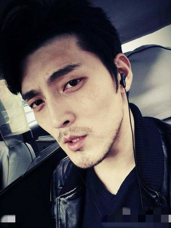 隋咏良星空海饰演周不闻