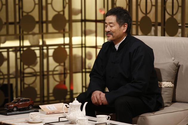 濮存昕童年时竟被同学起绰号“濮瘸子”