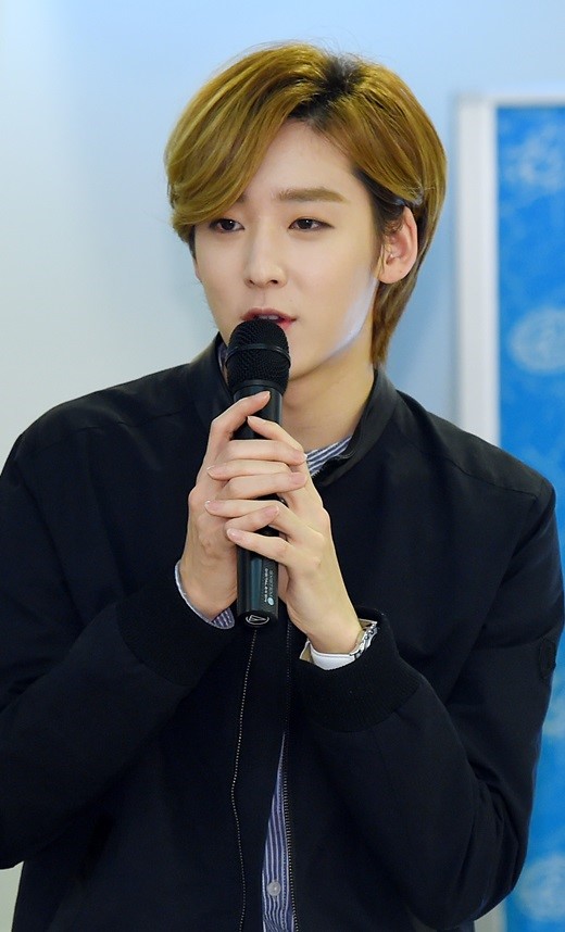 U-KISS成员Kevin宣布将退出