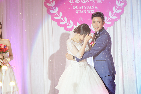 《老爸当家》帅气律师高鑫解除危机抱得美人归