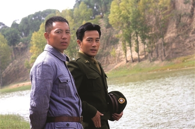 《战火西北狼》刘恺威首次穿上军装拿起枪|刘