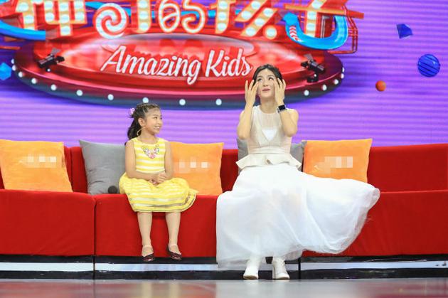 《孩子》谭芷昀父女同台合唱 谢娜直呼太有爱