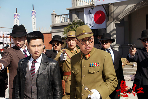 严昆演绎“暗黑特务”