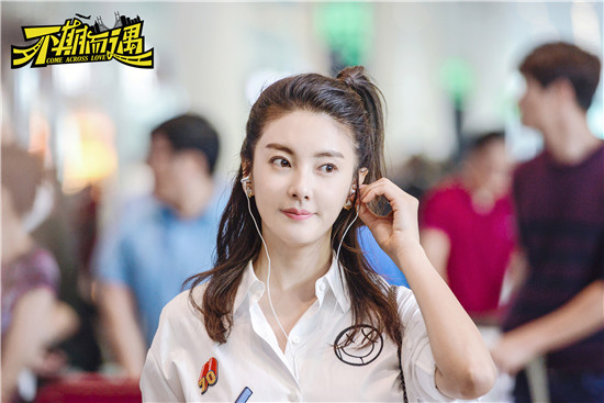 张雨绮凸显少女气质