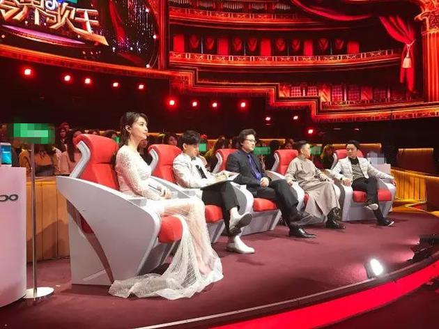 戴玉强加盟《跨界歌王》 与黄子佼王佩瑜组评