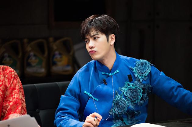 民国少爷王酒王